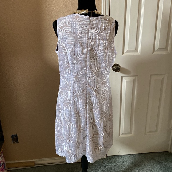 Jessica H jewel Dress - Picture 5 of 10